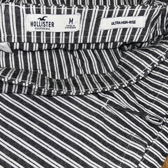 Hollister Grey and White Striped High Waitsed Skirt - Picture 11 of 11